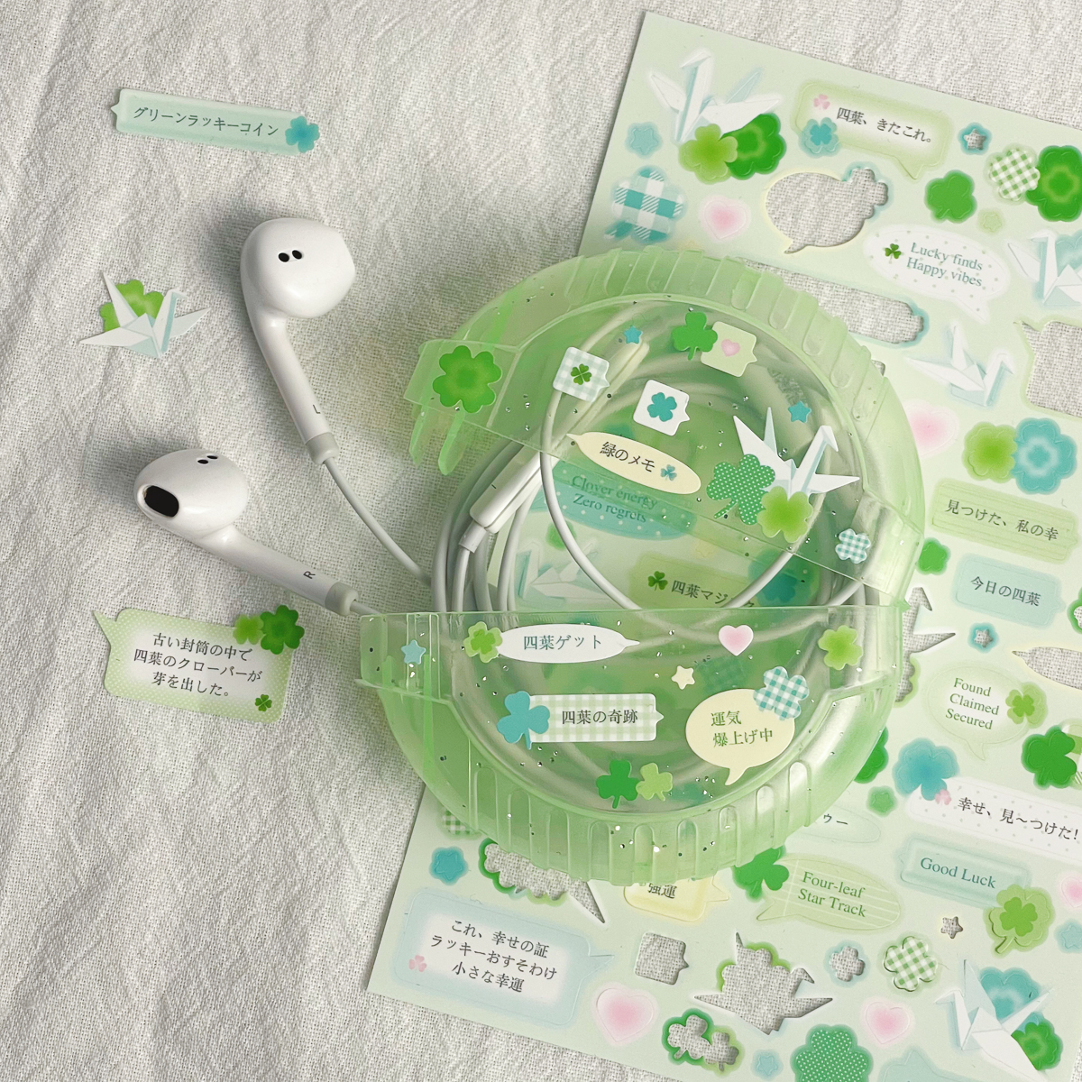 Green four-leaf clover Sticker - Red Clover Flower ulasan dan harga